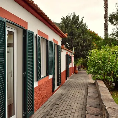 Tatil Evi Loureiros Cottage, A In Madeira